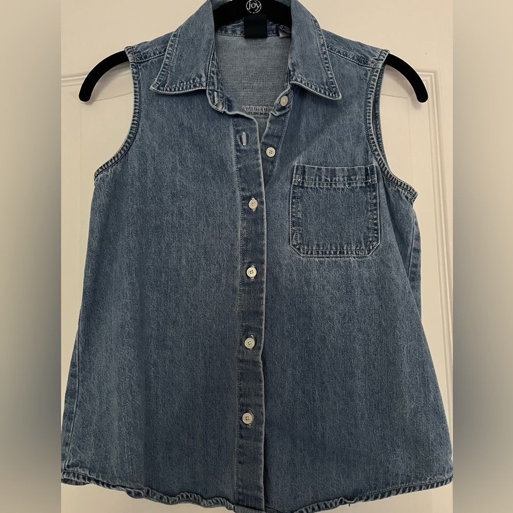 Vintage Gap Sleeveless Denim Shirt, size XS